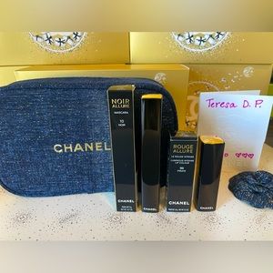 Authentic Chanel Holiday 2023 Absolute Allure Make up set New with box